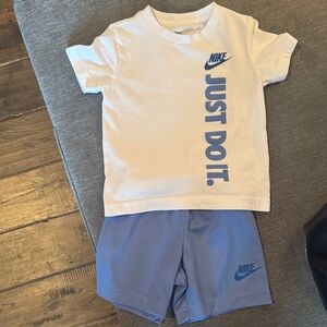 Toddler boys 2T Nike matching set
